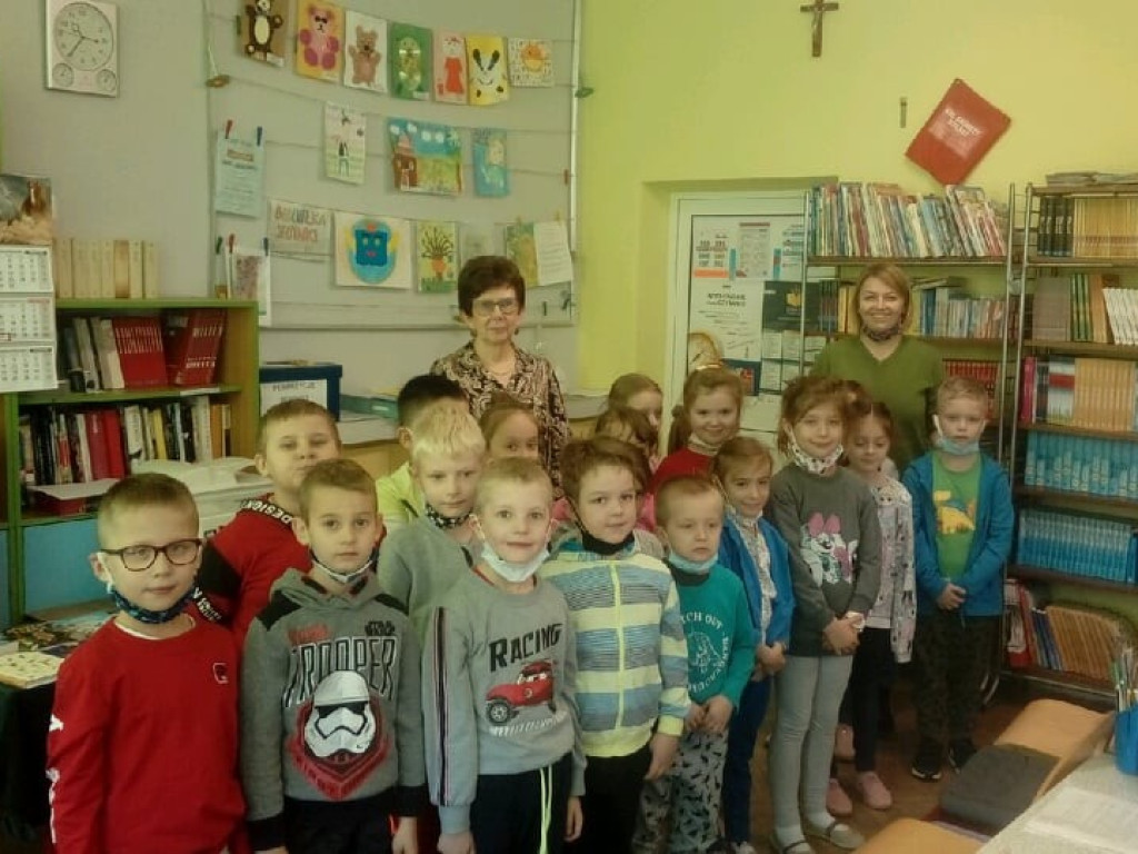 Przerwa na czytanie w Jedynce (ZDJĘCIA)