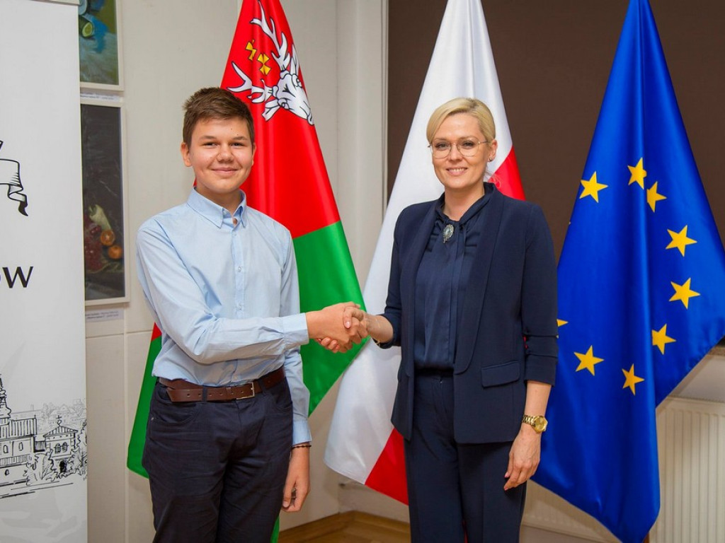 Hrubieszowska Nowa Młodzieżowa Rada Miasta rozpoczęła pracę (ZDJĘCIA)