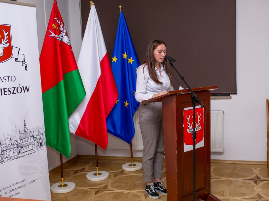 Hrubieszowska Nowa Młodzieżowa Rada Miasta rozpoczęła pracę (ZDJĘCIA)