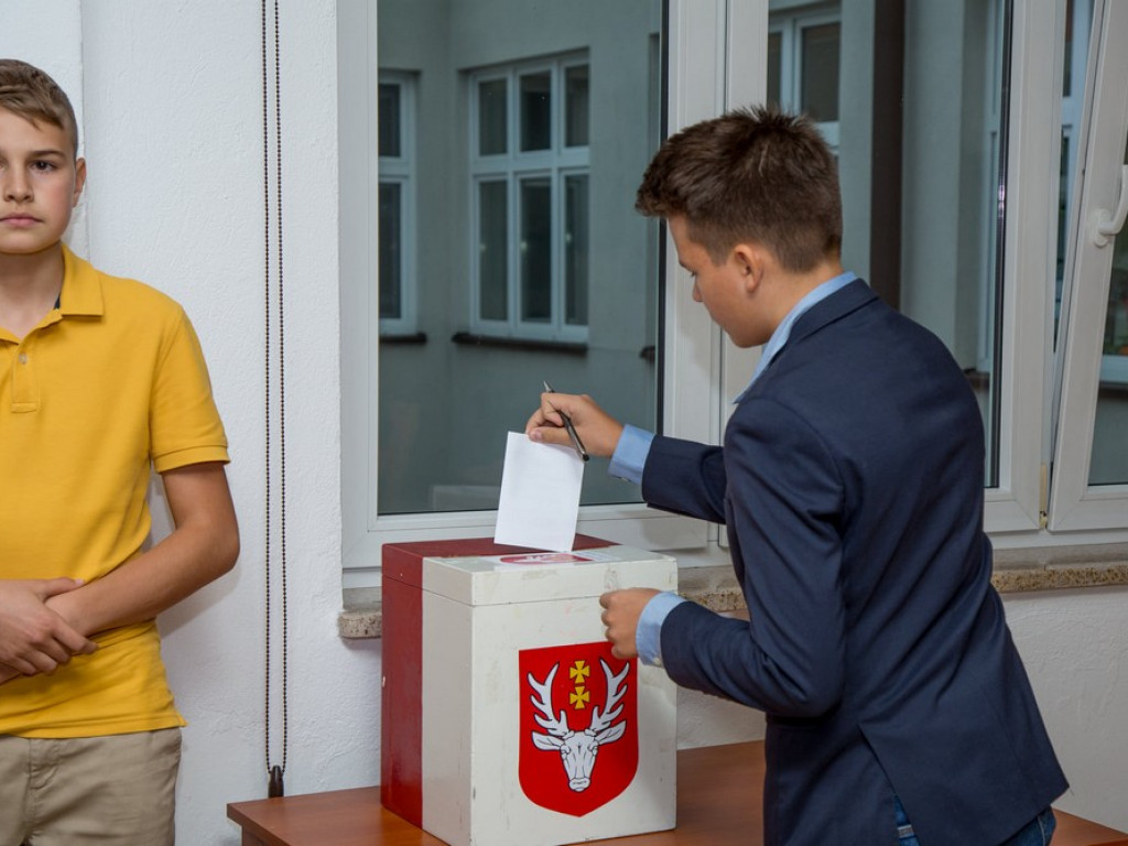 Hrubieszowska Nowa Młodzieżowa Rada Miasta rozpoczęła pracę (ZDJĘCIA)