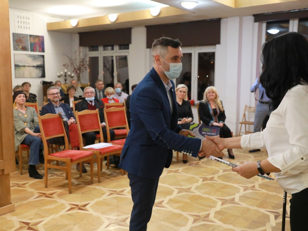 Hrubieszów: Grażyna Pukas autorką Najciekawszej Pracy Roku 2021 (ZDJĘCIA)