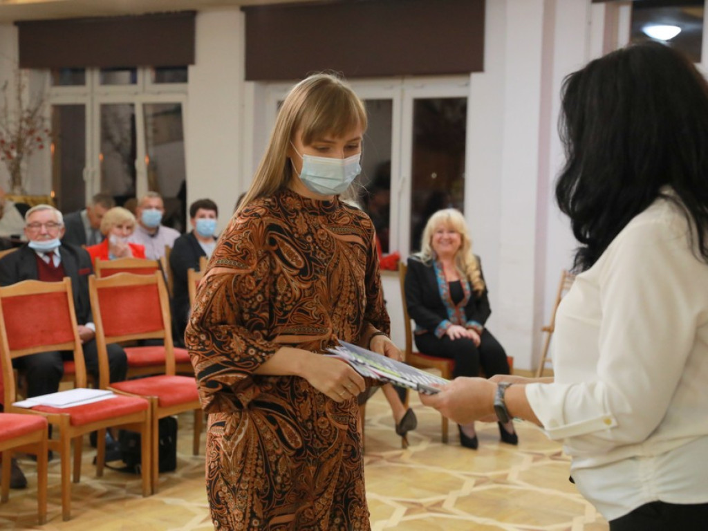 Hrubieszów: Grażyna Pukas autorką Najciekawszej Pracy Roku 2021 (ZDJĘCIA)