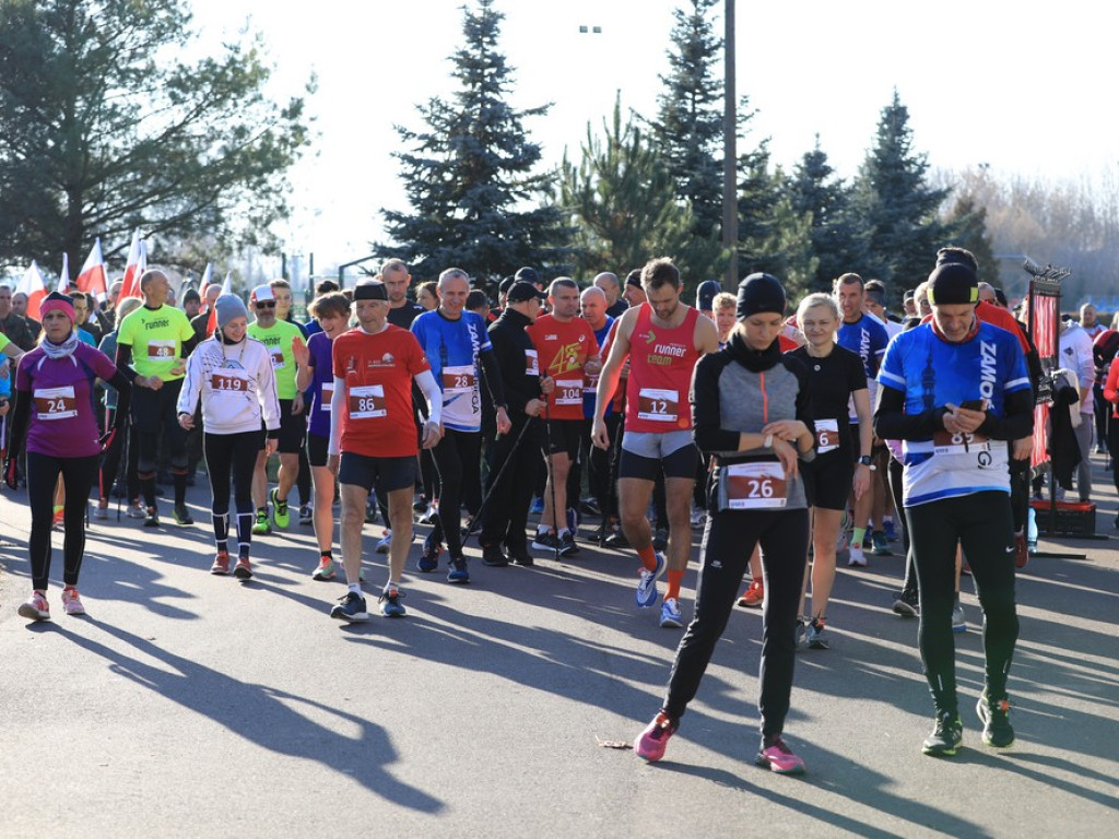 Hrubieszów: Pobiegli razem w Dniu Niepodległości (ZDJĘCIA)