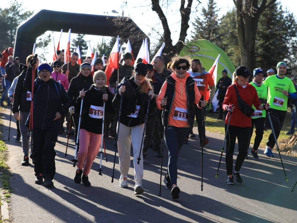 Hrubieszów: Pobiegli razem w Dniu Niepodległości (ZDJĘCIA)