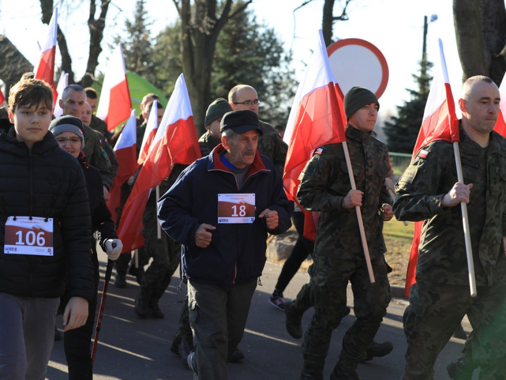 Hrubieszów: Pobiegli razem w Dniu Niepodległości (ZDJĘCIA)