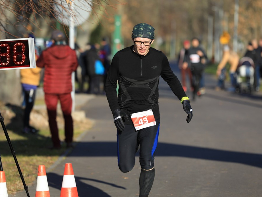 Hrubieszów: Pobiegli razem w Dniu Niepodległości (ZDJĘCIA)
