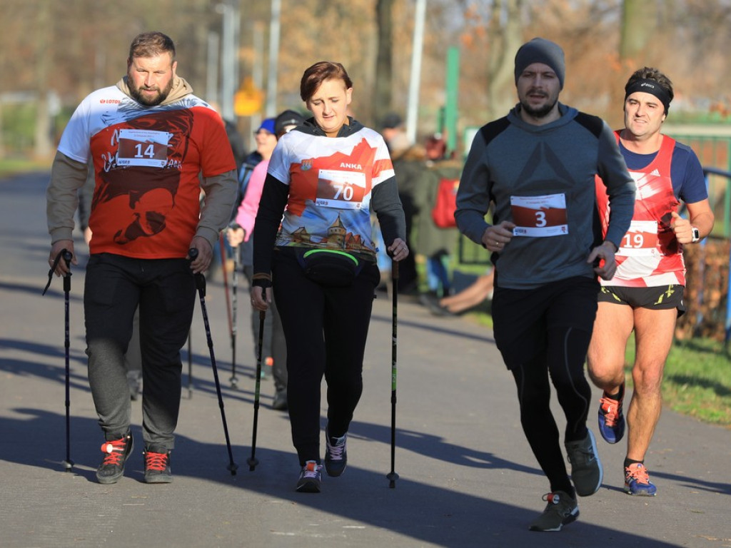 Hrubieszów: Pobiegli razem w Dniu Niepodległości (ZDJĘCIA)