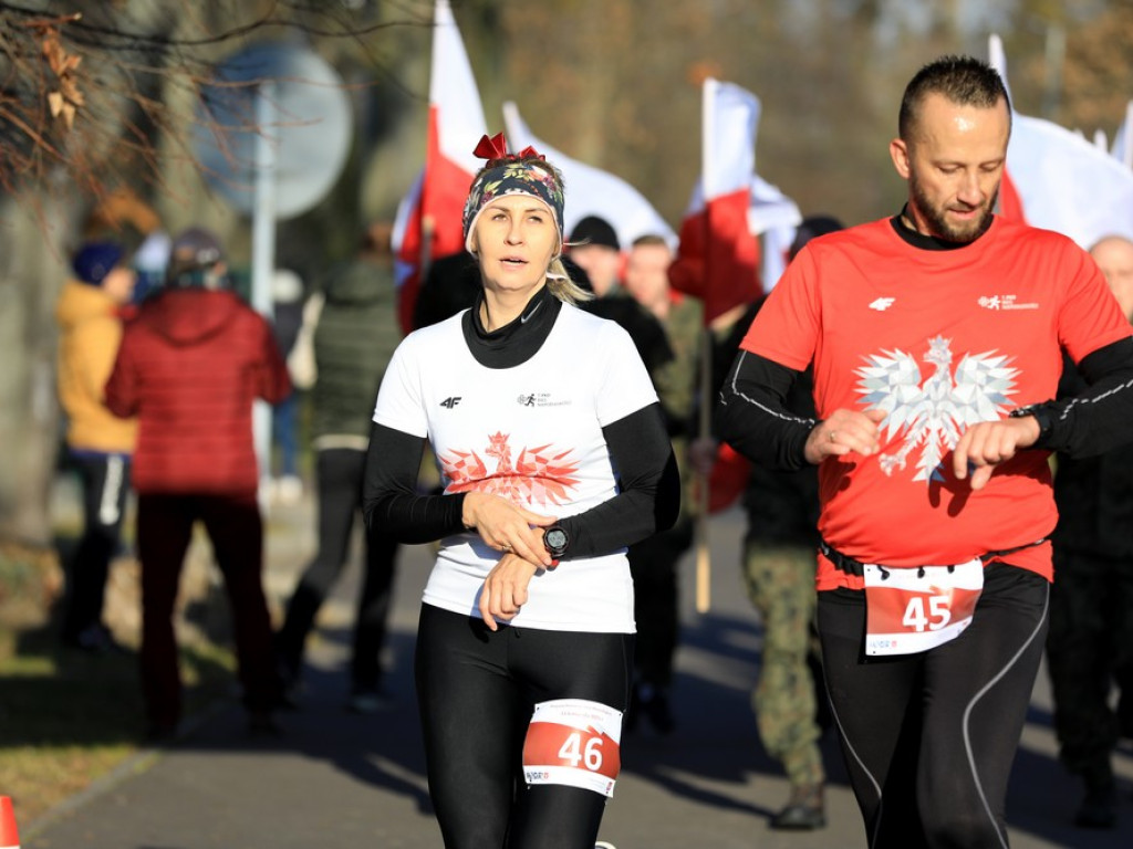 Hrubieszów: Pobiegli razem w Dniu Niepodległości (ZDJĘCIA)