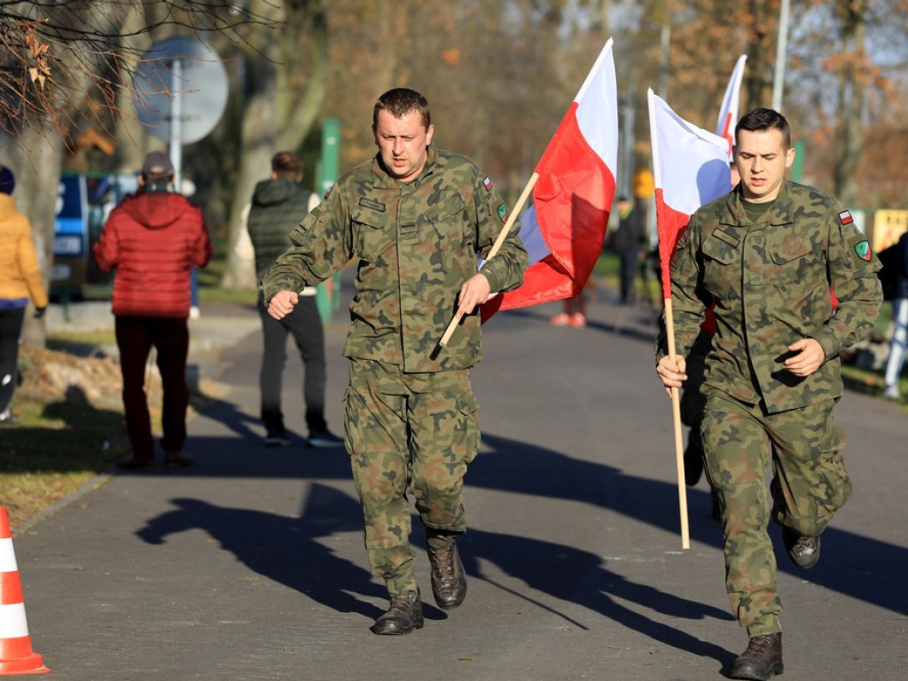 Hrubieszów: Pobiegli razem w Dniu Niepodległości (ZDJĘCIA)