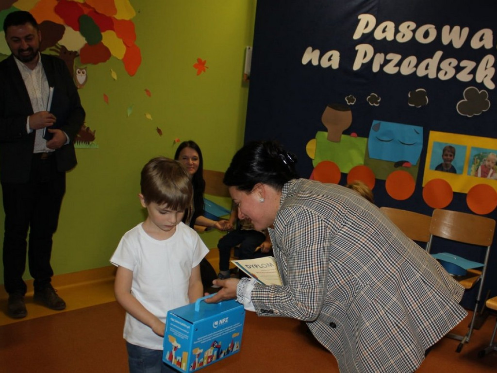 Pasowanie na przedszkolaka w Alojzowie (ZDJĘCIA)