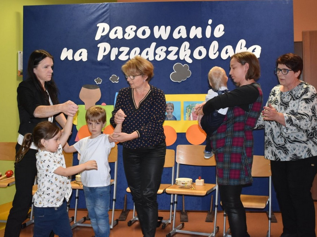 Pasowanie na przedszkolaka w Alojzowie (ZDJĘCIA)