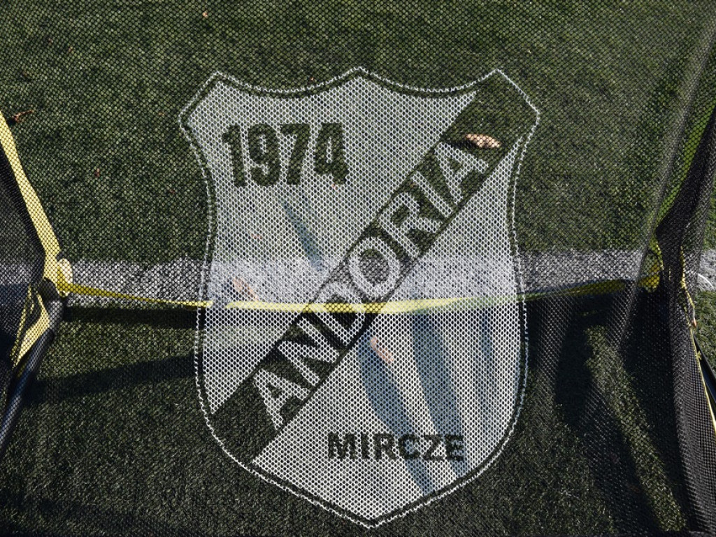 Patriotyczny Turniej Piłki Nożnej w Mirczu (ZDJĘCIA)