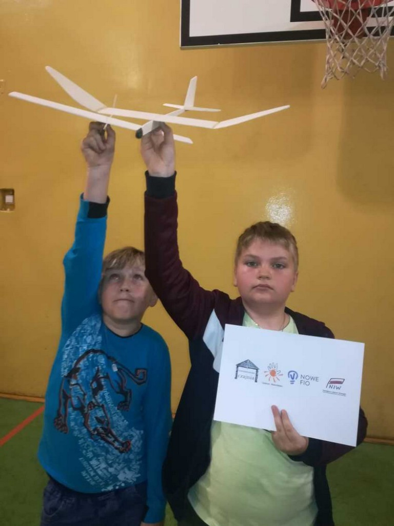 Hrubieszów: Młodzi modelarze na start - Akademia Modelarstwa Lotniczego i Kosmicznego (ZDJĘCIA)