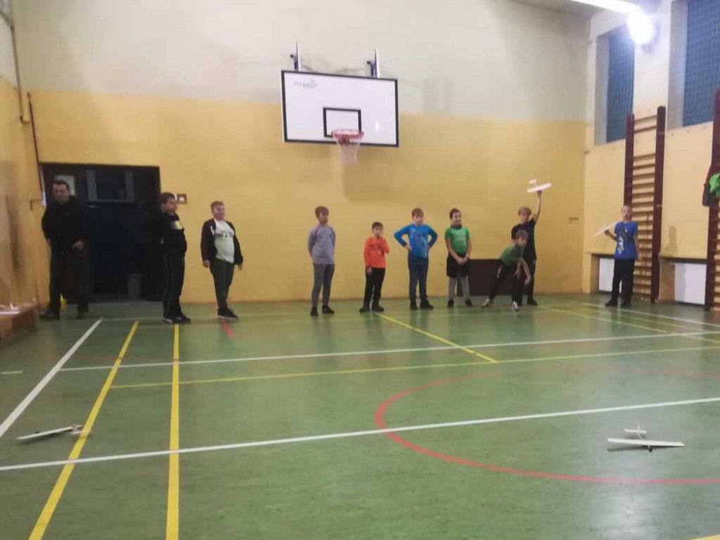 Hrubieszów: Młodzi modelarze na start - Akademia Modelarstwa Lotniczego i Kosmicznego (ZDJĘCIA)