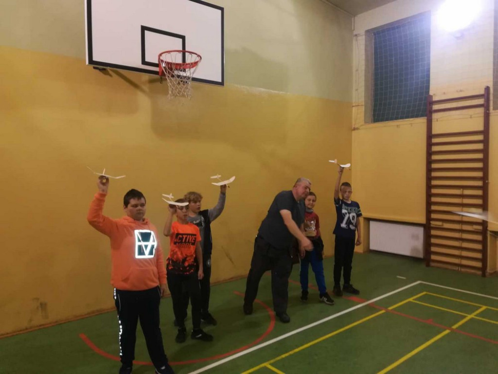 Hrubieszów: Młodzi modelarze na start - Akademia Modelarstwa Lotniczego i Kosmicznego (ZDJĘCIA)