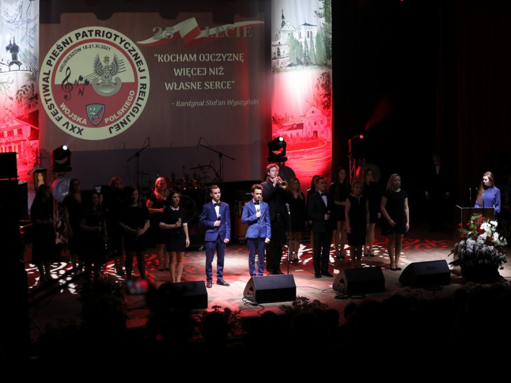 Koncert inauguracyjny XXV Festiwalu Pieśni Patriotycznej i Religijnej Wojska Polskiego (ZDJĘCIA)