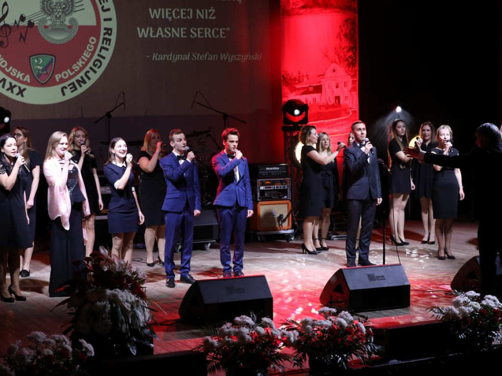 Koncert inauguracyjny XXV Festiwalu Pieśni Patriotycznej i Religijnej Wojska Polskiego (ZDJĘCIA)