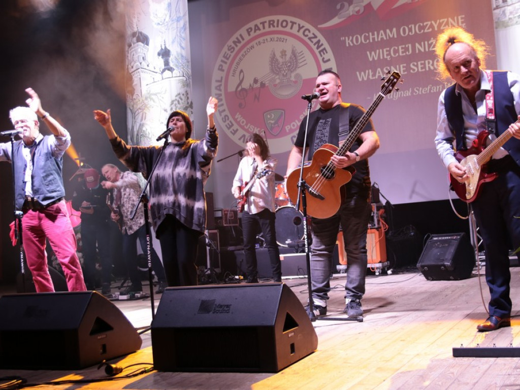 Koncert inauguracyjny XXV Festiwalu Pieśni Patriotycznej i Religijnej Wojska Polskiego (ZDJĘCIA)