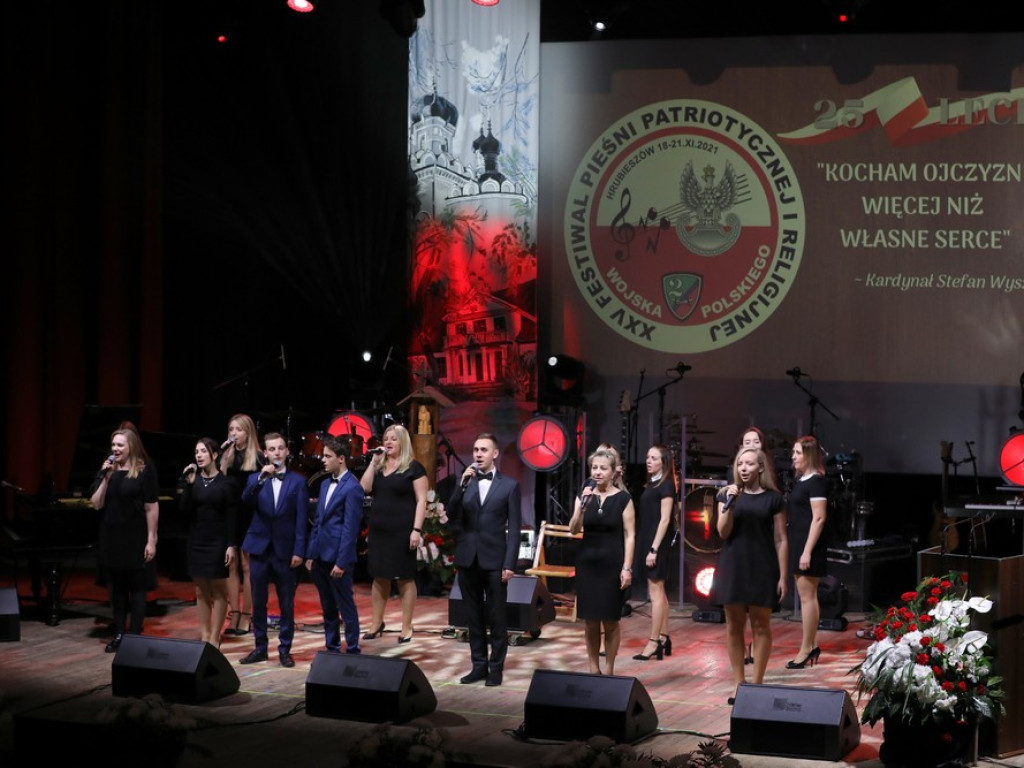 Koncert galowy XXV Festiwalu Pieśni Patriotycznej i Religijnej Wojska Polskiego (ZDJĘCIA)