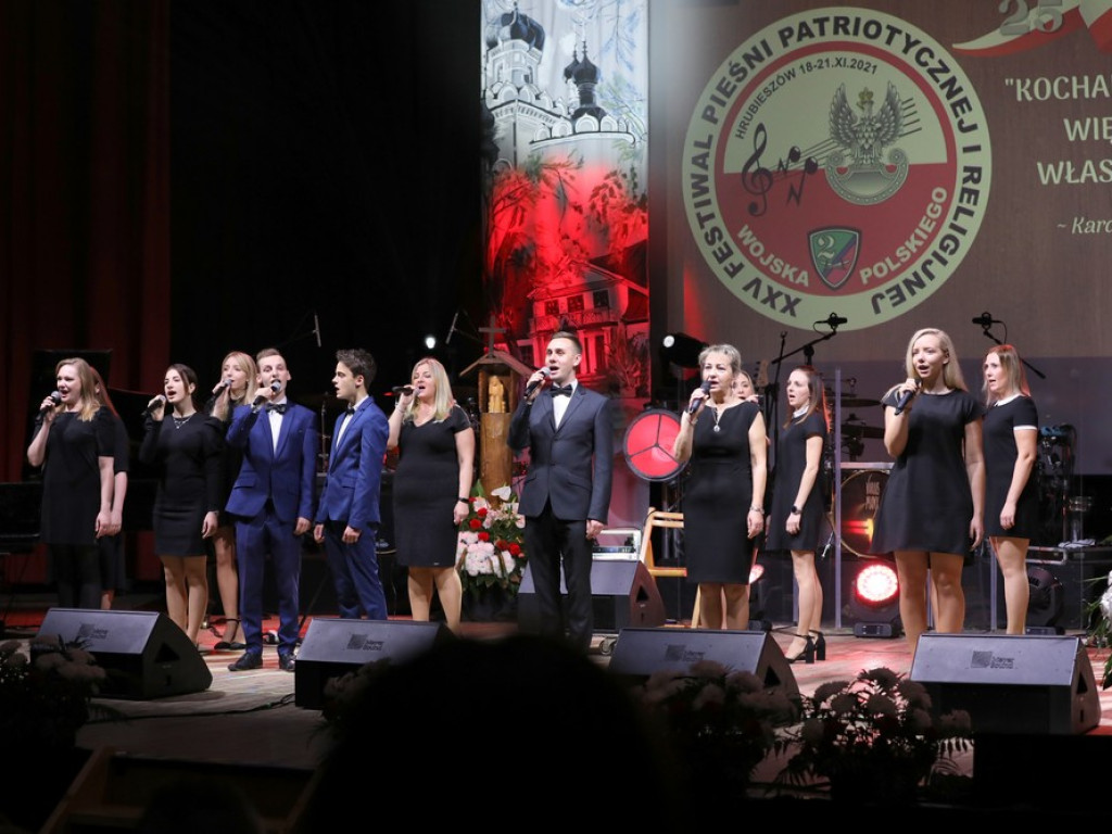 Koncert galowy XXV Festiwalu Pieśni Patriotycznej i Religijnej Wojska Polskiego (ZDJĘCIA)