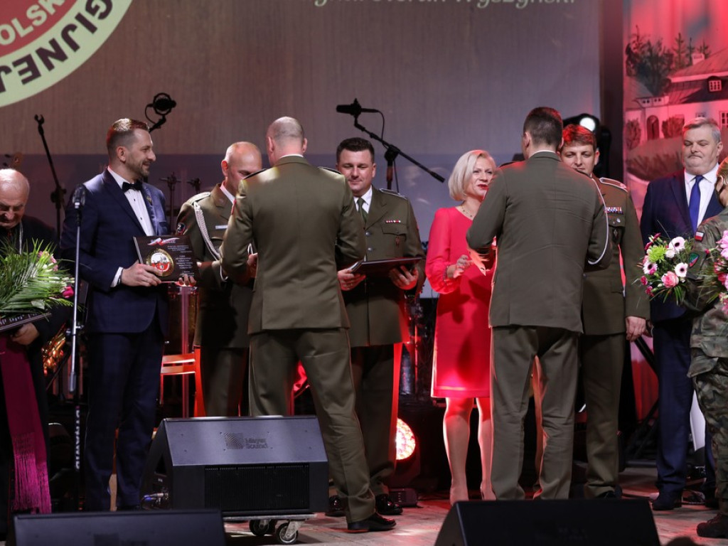 Koncert galowy XXV Festiwalu Pieśni Patriotycznej i Religijnej Wojska Polskiego (ZDJĘCIA)