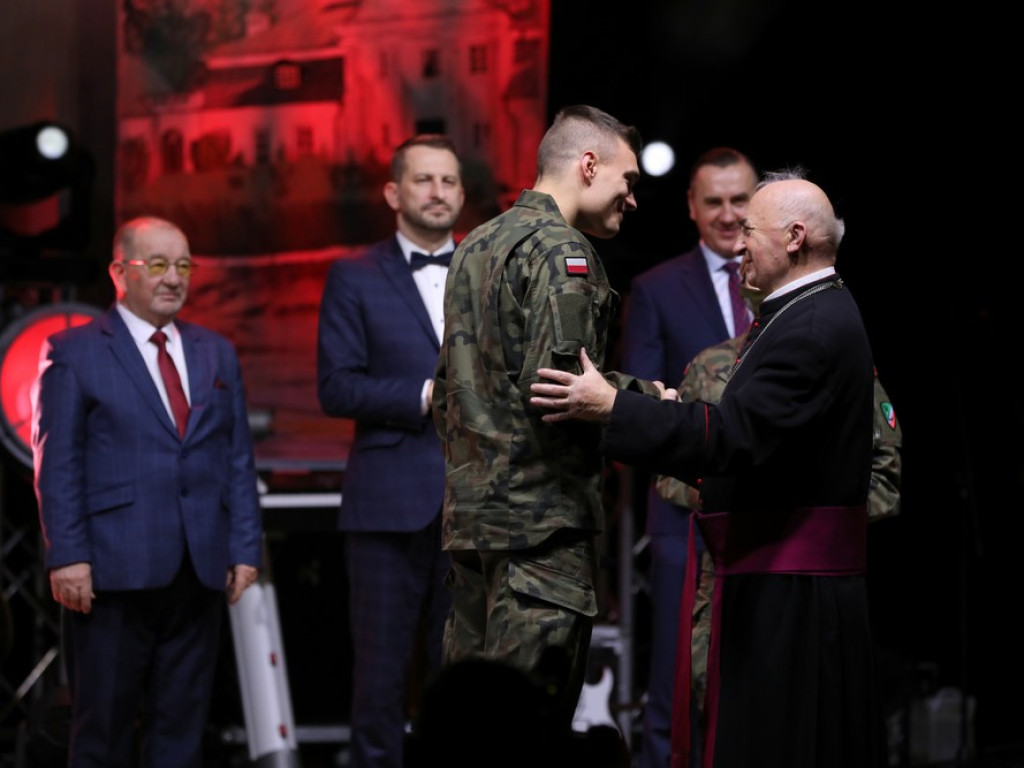 Koncert galowy XXV Festiwalu Pieśni Patriotycznej i Religijnej Wojska Polskiego (ZDJĘCIA)