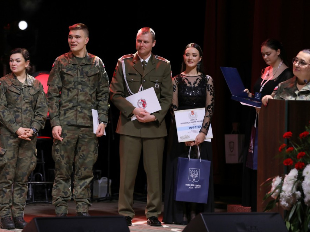 Koncert galowy XXV Festiwalu Pieśni Patriotycznej i Religijnej Wojska Polskiego (ZDJĘCIA)