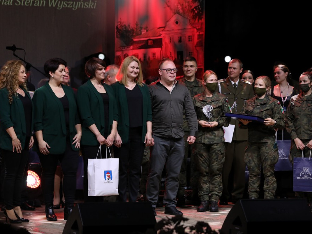 Koncert galowy XXV Festiwalu Pieśni Patriotycznej i Religijnej Wojska Polskiego (ZDJĘCIA)