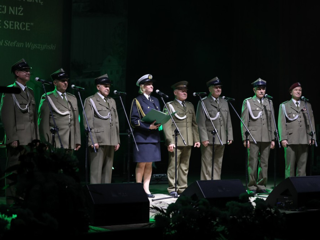 Koncert galowy XXV Festiwalu Pieśni Patriotycznej i Religijnej Wojska Polskiego (ZDJĘCIA)