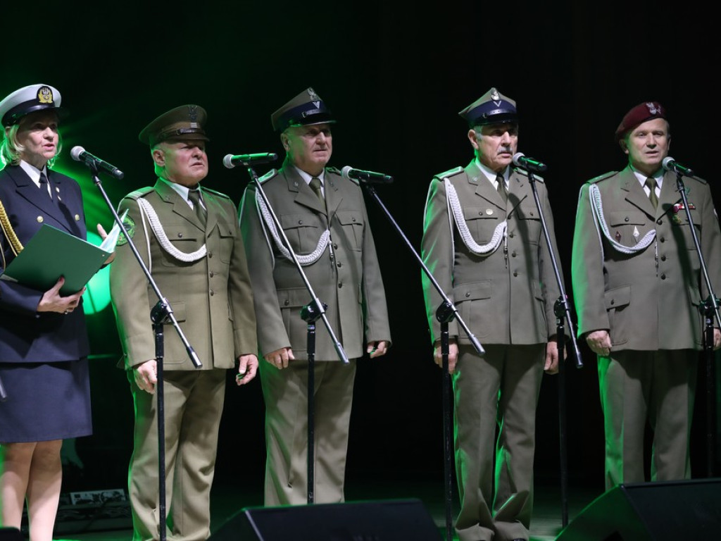 Koncert galowy XXV Festiwalu Pieśni Patriotycznej i Religijnej Wojska Polskiego (ZDJĘCIA)