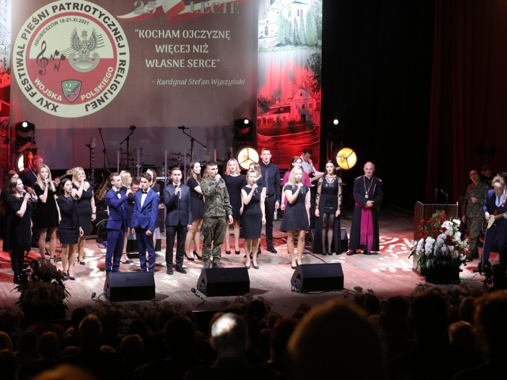 Koncert galowy XXV Festiwalu Pieśni Patriotycznej i Religijnej Wojska Polskiego (ZDJĘCIA)