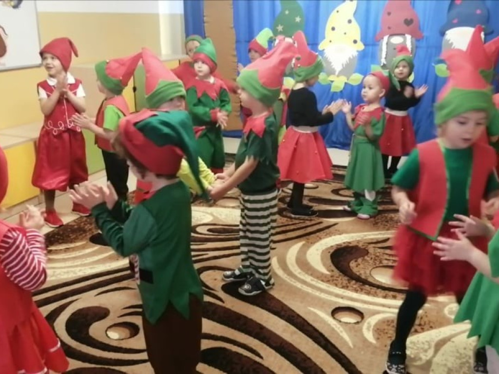 Hrubieszów: Imieniny grup w Przedszkolu nr 1 przy ulicy Gródeckiej (ZDJĘCIA)