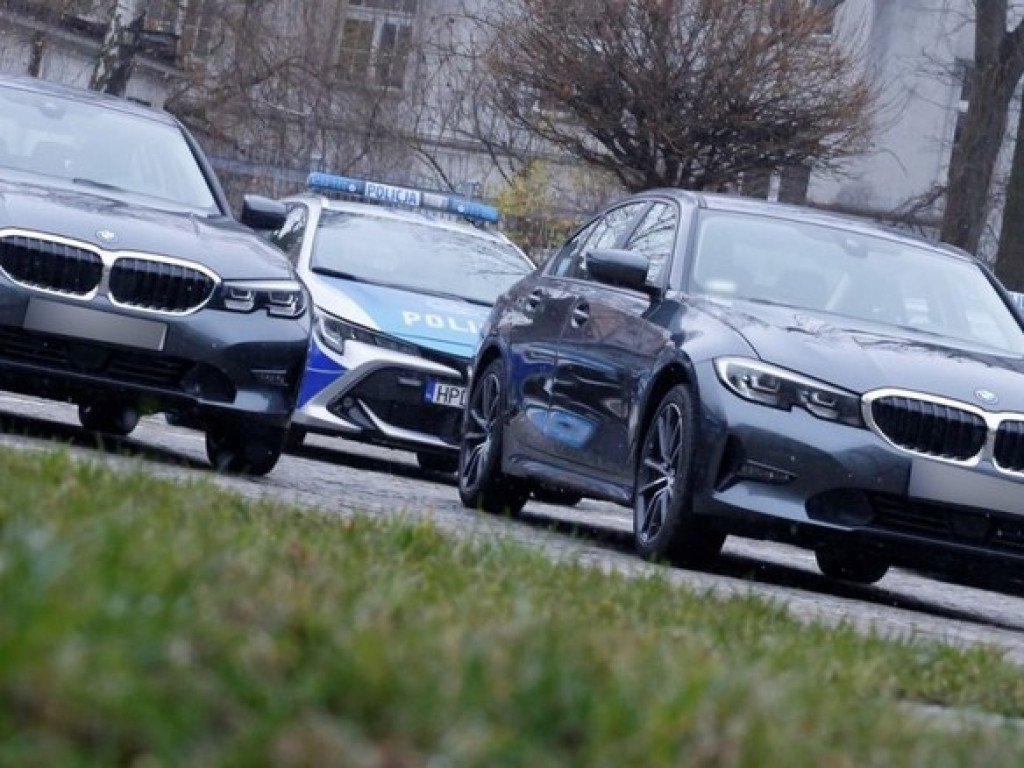 Dwa nowe nieoznakowane radiowozy BMW w Zamościu i Tomaszowie (ZDJĘCIA)