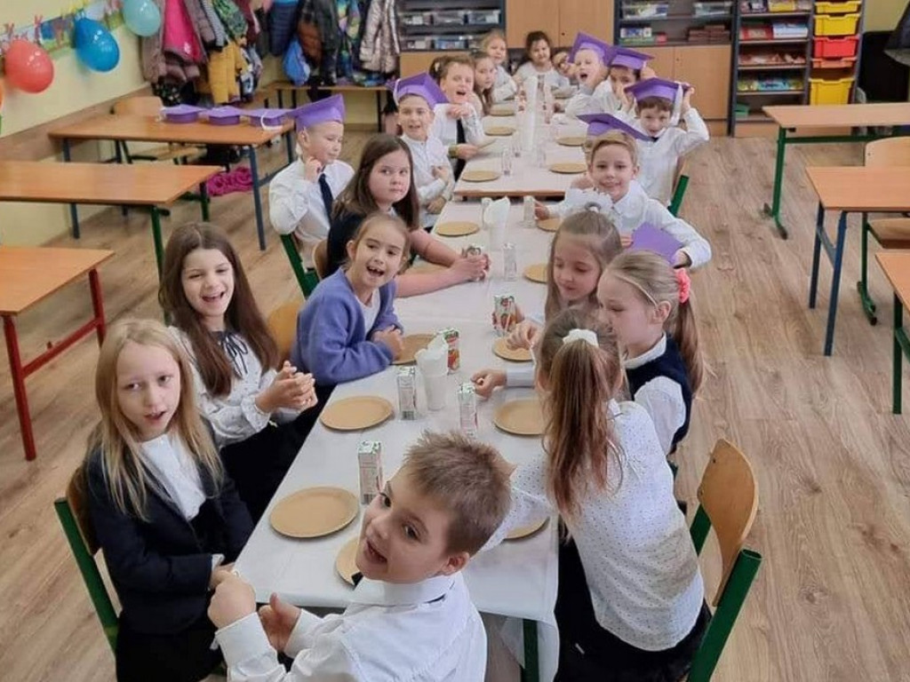 Ślubowanie klas I i II w hrubieszowskiej Dwójce (ZDJĘCIA)