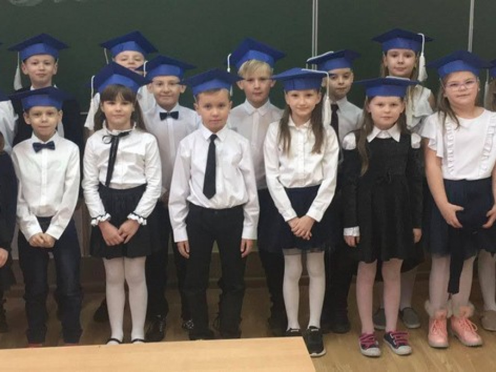 Ślubowanie klas I i II w hrubieszowskiej Dwójce (ZDJĘCIA)