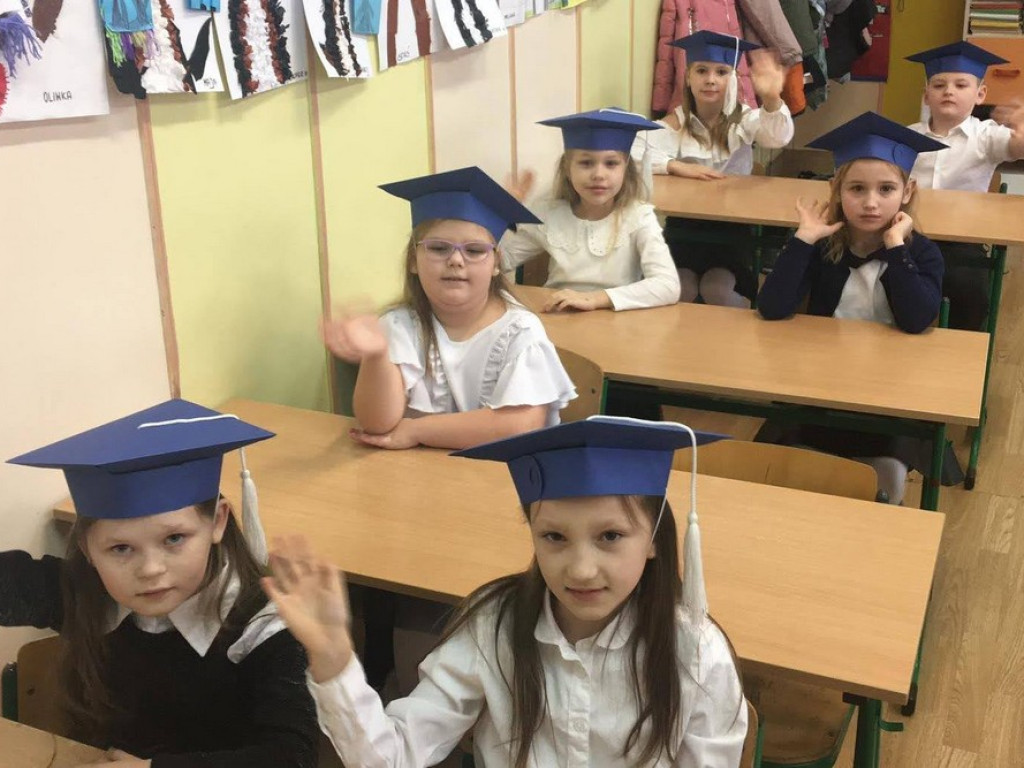 Ślubowanie klas I i II w hrubieszowskiej Dwójce (ZDJĘCIA)