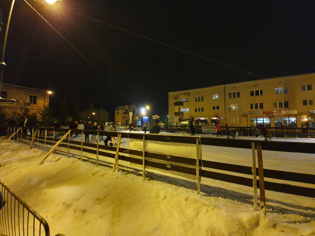 Hrubieszów: Lodowisko otwarte! (ZDJĘCIA, WIDEO)