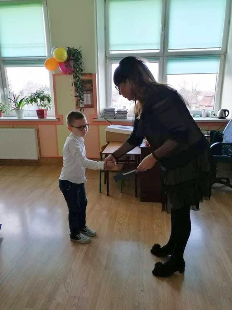 Ślubowanie klas I i II w hrubieszowskiej Dwójce (ZDJĘCIA)