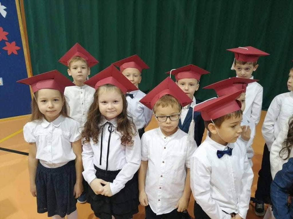 Ślubowanie klas I i II w hrubieszowskiej Dwójce (ZDJĘCIA)