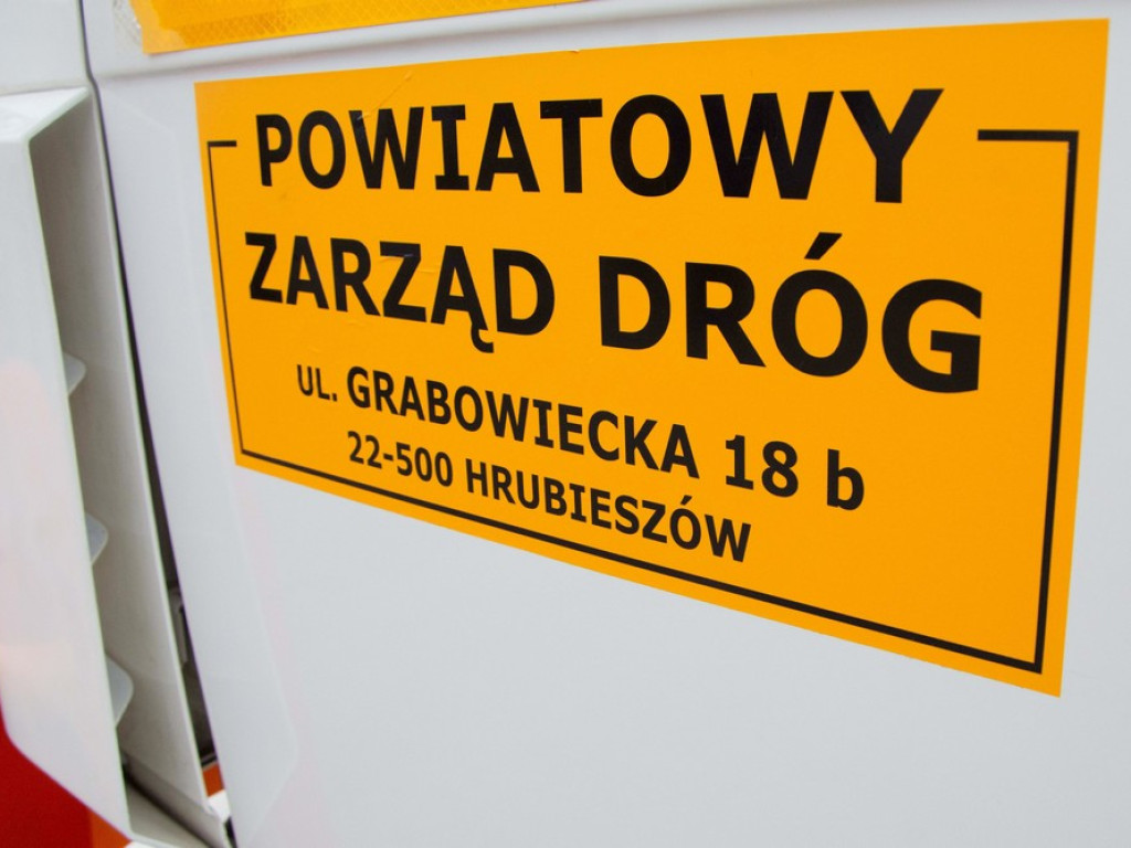 Nowy pojazd do utrzymania stanu dróg w powiecie hrubieszowskim (ZDJĘCIA)
