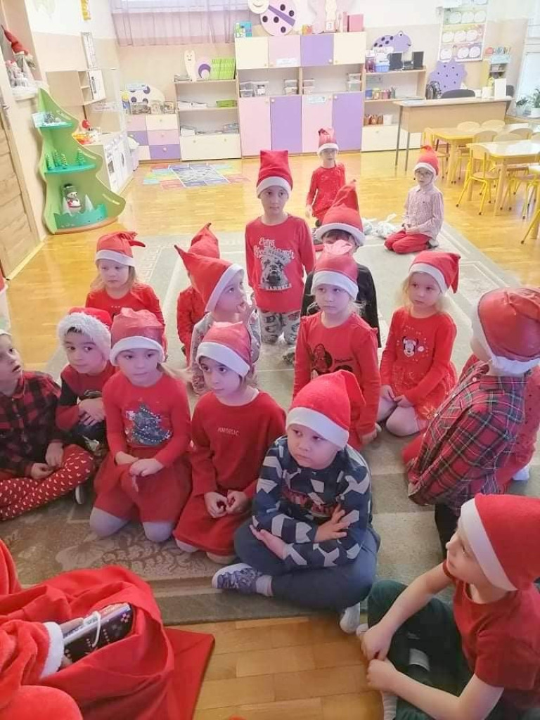 Hrubieszów: Mikołaj w Przedszkolu nr 2 (ZDJĘCIA)