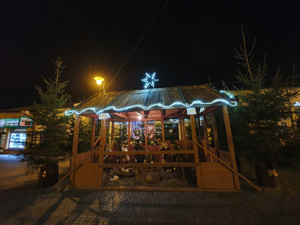 Hrubieszów: Szopka na Rynku (ZDJĘCIA)