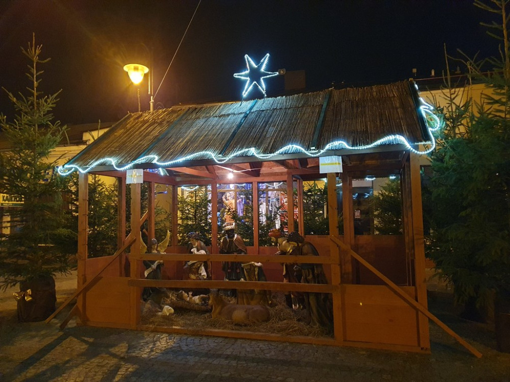 Hrubieszów: Szopka na Rynku (ZDJĘCIA)