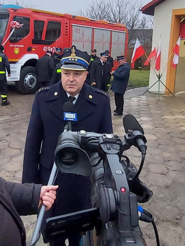 Strażacy z Teptiukowa mają nowy samochód ratowniczo-gaśniczy (ZDJĘCIA)