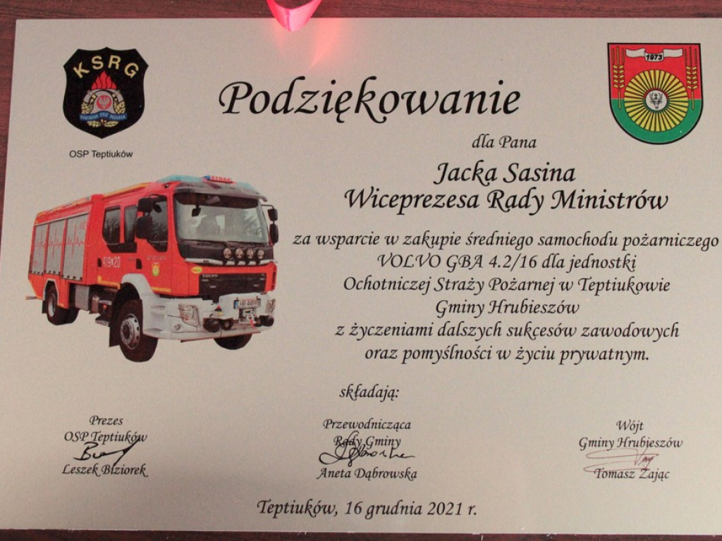Strażacy z Teptiukowa mają nowy samochód ratowniczo-gaśniczy (ZDJĘCIA)