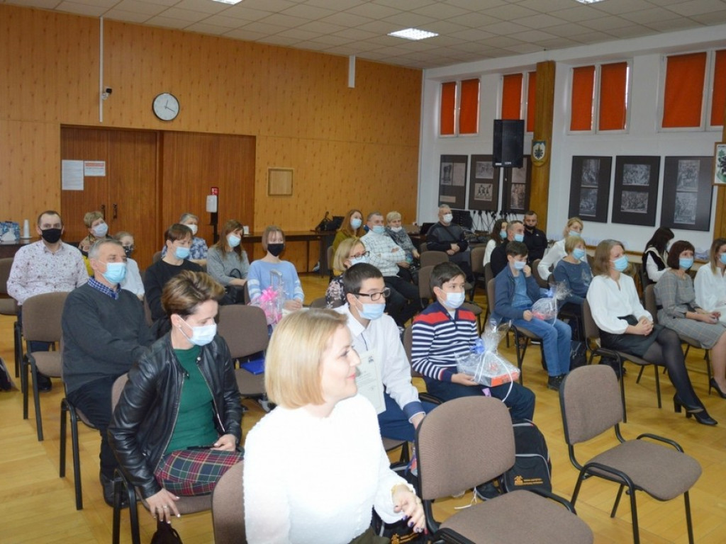Hrubieszów: Konkurs na plakat promujący rodzicielstwo zastępcze rozstrzygnięty! (ZDJĘCIA)