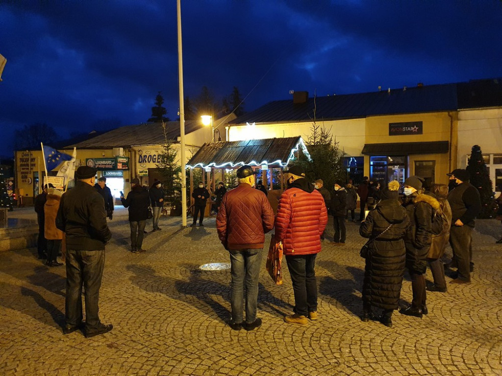 Hrubieszów: Protest w obronie wolnych mediów (ZDJĘCIA)
