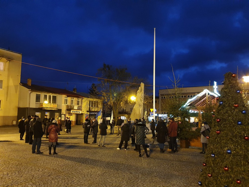 Hrubieszów: Protest w obronie wolnych mediów (ZDJĘCIA)