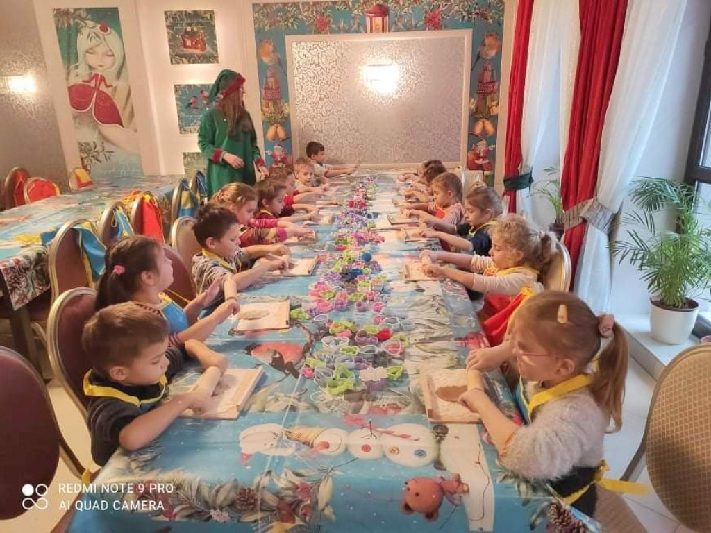Wizyta dzieci z Obrowca w Pracowni św. Mikołaja (ZDJĘCIA)