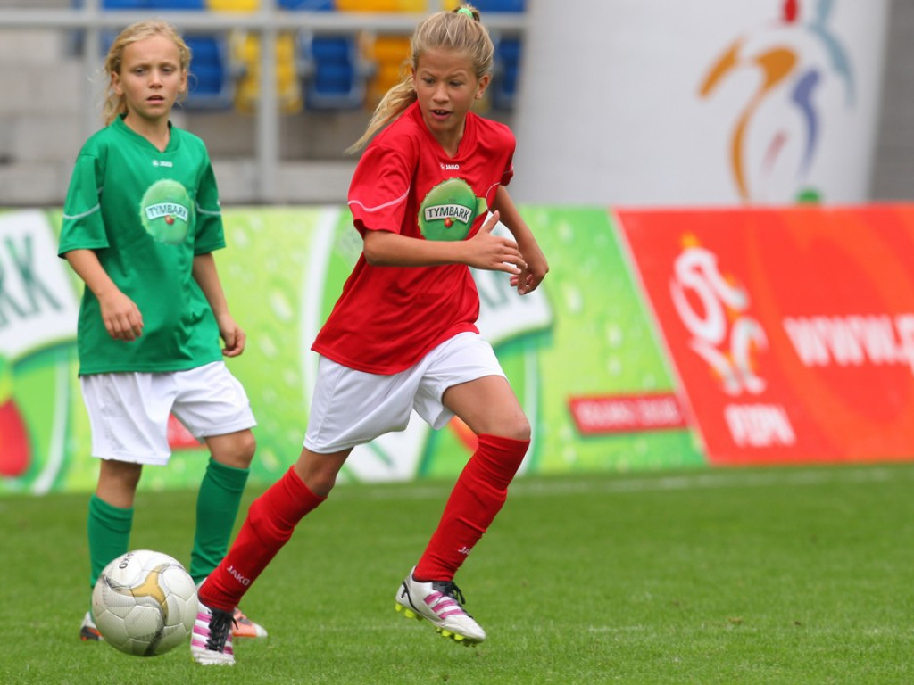 Drągowski w ataku i pływacki talent Piątka. 5 nieznanych historii o biało-czerwonych! (ZDJĘCIA)